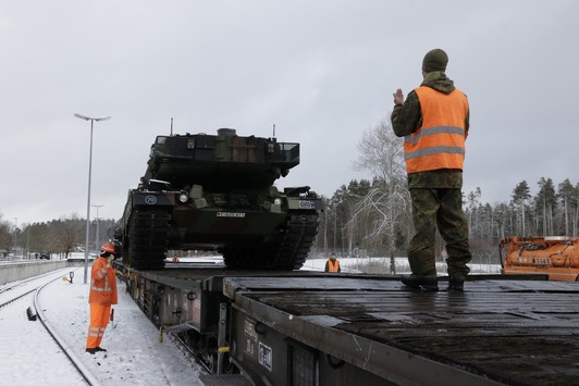 NATO-Programm Enhanced Forward Presence: Panzer auf dem Weg nach Litauen