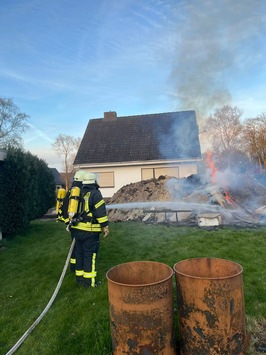 FFW Schiffdorf: Einsatzübung in Sellstedt - Realistische Szenarien erfolgreich abgearbeitet