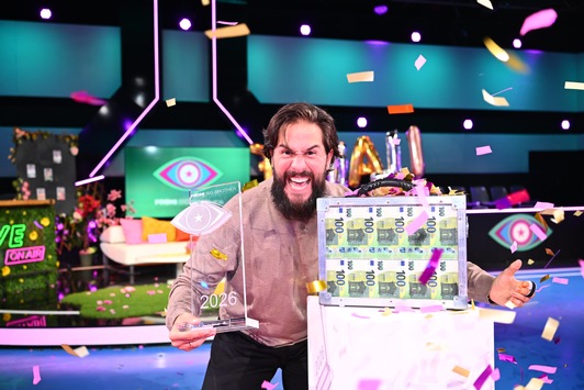 Reiche Ernte! "Promi Big Brother" feiert eine erfolgreiche 14. Staffel und Sieger Maurice Dziwak den Gewinn von 100.000 Euro