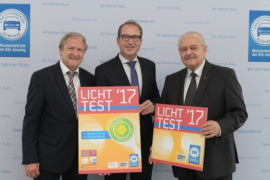 Licht-Test 2017: Minister Dobrindt stellt Plakette vor