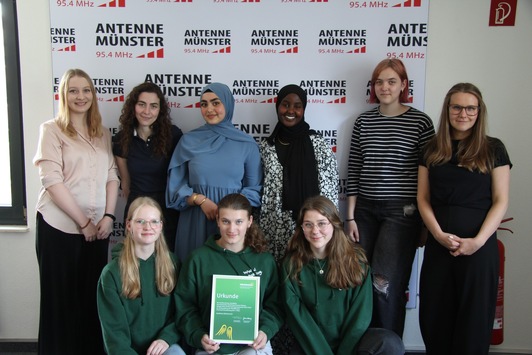 Workshop-Tag bei Antenne Münster – „Schollblog“-Redaktion löst Gewinn vom Provinzial Schülerzeitungswettbewerb ein