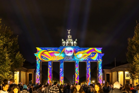 Festival of Lights Berlin begeisterte Millionen Menschen / Einzigartige Stimmung: friedlich, harmonisch, emotional