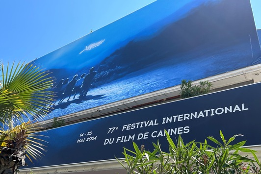 „Kulturzeit extra: Mad Max und Co. in Cannes“: 3sat-Magazin berichtet von den 77. Filmfestspielen