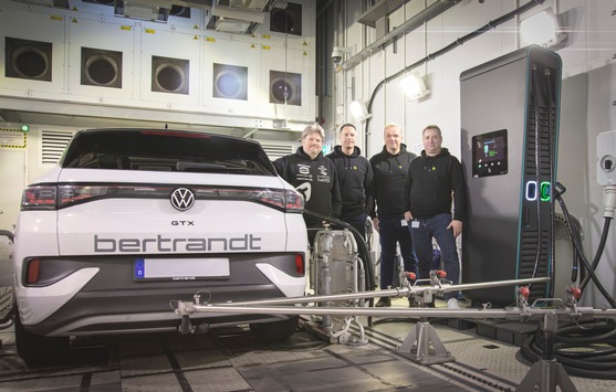 Bertrandt unterstützt bei Rekordfahrt / Kompetenz bei Testing von Elektrofahrzeugen