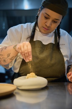 Frauen in der gehobenen Küche: Irland kocht auf höchstem Niveau / An offenen Feuern, in kleinen Bistros oder im Food Truck - die irische Spitzengastronomie hat ein neues Gesicht. Und es ist weiblich.