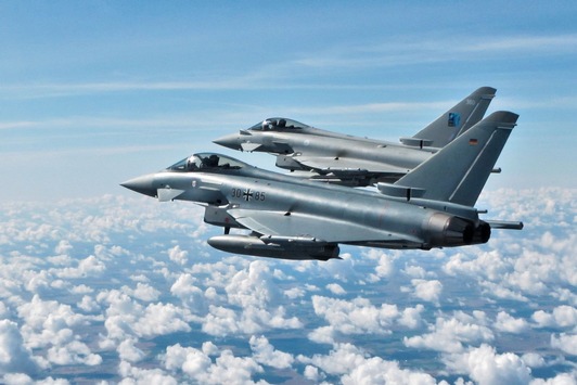 "Plug & Fight" trotz Brexit: Luftwaffe fliegt mit britischer Royal Air Force im Baltikum