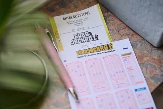 Neuer Eurojackpot-Millionär in NRW / Tipper aus dem Kreis Soest gewinnt 1,6 Millionen Euro im zweiten Rang