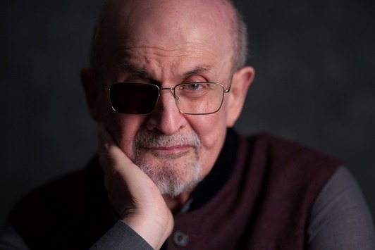 „Das Literarische Quartett“: Sir Salman Rushdie zu Gast im ZDF / Weitere Gäste Juli Zeh und Deniz Yücel