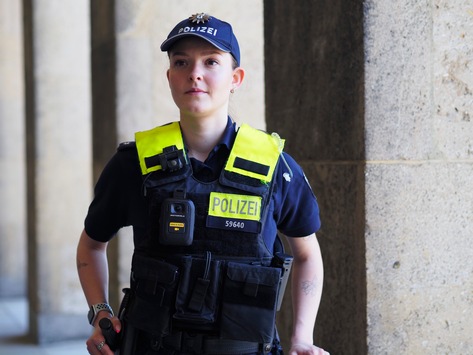 Motorola Solutions Bodycams unterstützen Berlins Engagement für mehr Sicherheit / 3.000 Bodycams sorgen für mehr Transparenz, Schutz und Sicherheit im Einsatz