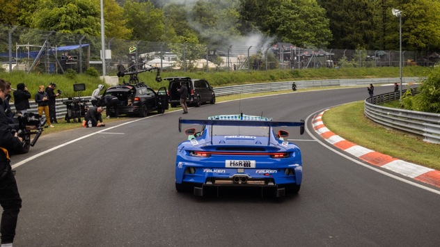 FALKEN präsentiert neuen Film: The Perfect Lap