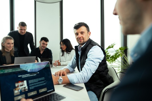 Wenn der Staat versagt: Wie Geschäftsführer ihre finanzielle Zukunft selbst retten können