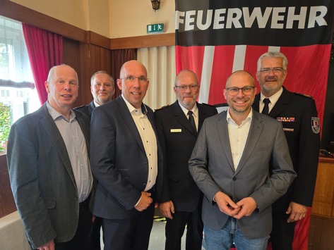 FW-ROW: Feuerwehr im Landkreis: "Stark durch Zusammenhalt"