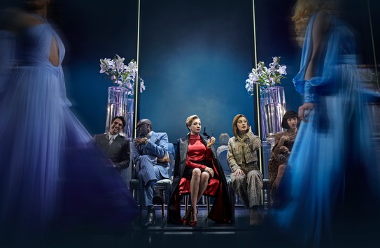 Hamburg wird zum Laufsteg: Stage Entertainment präsentiert DER TEUFEL TRÄGT PRADA – Das Musical