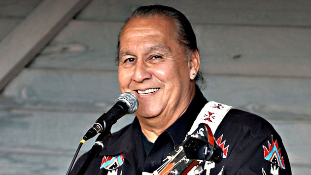 TERMIN (11.9.): Indigener Musiker gibt Konzert in Göttingen – „Native American Blues“