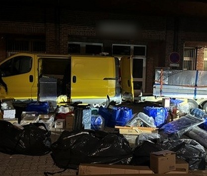 BPOL-FL: Bundespolizei stellte hunderte Artikel ohne Nachweis sicher