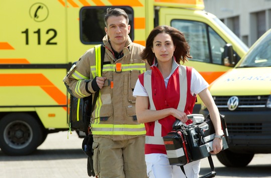 „Die Notärztin“ (AT) mit Sabrina Amali in der Titelrolle / Dreharbeiten zur neuen ARD-Serie haben begonnen
