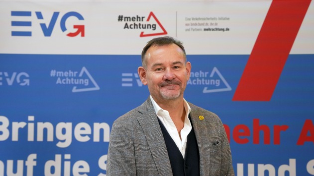 EVG Berlin: Landesvorsitzender Michael Bartl fordert #mehrAchtung