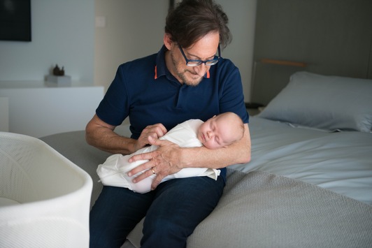 Der renommierte US-Kinderarzt Dr. Harvey Karp verrät / Wie Eltern mit der 5 S-Methode ihr Baby beruhigen können