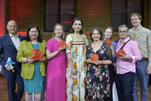 KiKA-Koproduktion gewinnt Deutschen Hörfilmpreis / „Die Schlümpfe“ erhält Preis für die beste Audiodeskription für Kinder