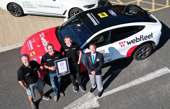 Webfleet stellt neuen GUINNESS WORLD RECORD(TM) mit einem Elektroauto auf: 916,74 Kilometer Fahrt mit einer einzigen Ladung