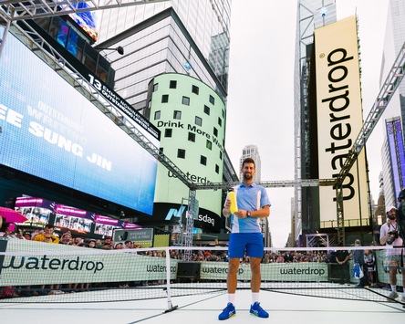 Novak Djokovic ist zurück in New York und setzt mit waterdrop® ein Zeichen für Nachhaltigkeit