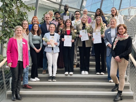 Zukunft international gestalten - Ausbildungsabschluss in der Pflege am RHÖN-KLINIKUM Campus Bad Neustadt