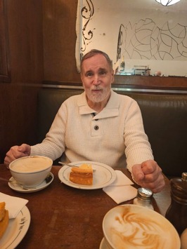 POL-HL: Kreis Stormarn-Oststeinbek / Hamburg 73-jähriger Mann vermisst – Polizei bittet um Mithilfe bei der Suche