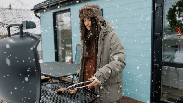 Verbrauchertipp | Grillen im Winter: Tipps für den richtigen Umgang mit dem Gasgrill