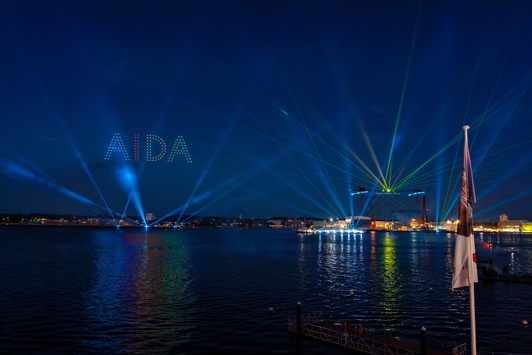 Ein leuchtender Abschied unter Sternen: AIDA Cruises krönt die Kieler Woche 2025