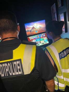 POL-DA: Kreis Groß-Gerau: Rund 200 Einsatzkräfte kontrollieren Spielhallen, Gaststätten, Kioske und Shisha-Bars