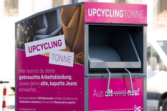 Telekom initiiert mit Partnern Kreislaufwirtschaft für smartes Textilrecycling