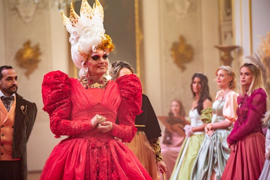 Pompös verkuppelt: Olivia Jones feiert mit „Love is King“ am Donnerstag TV-Premiere auf ProSieben