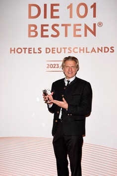 Platz 1 für das Spa & Resort Bachmair Weissach - ausgezeichnet als das beste "Luxury Family Resort des Jahres"
