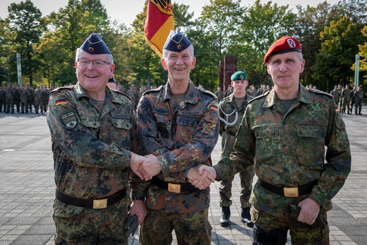 Wechsel an der Spitze des Streitkräfteamtes/ Generalmajor Franz Weidhüner tritt in den Ruhestand