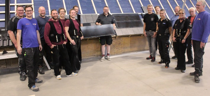 Tradition trifft Innovation: Ausbilder lernen neue Photovoltaik-Systeme kennen