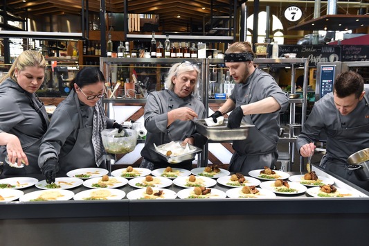 Die Messer sind gewetzt! Zwölf der besten Köche Deutschlands wollen "Top Chef Germany" werden - ab Mittwoch, 8. Mai 2019, um 20:15 Uhr in SAT.1