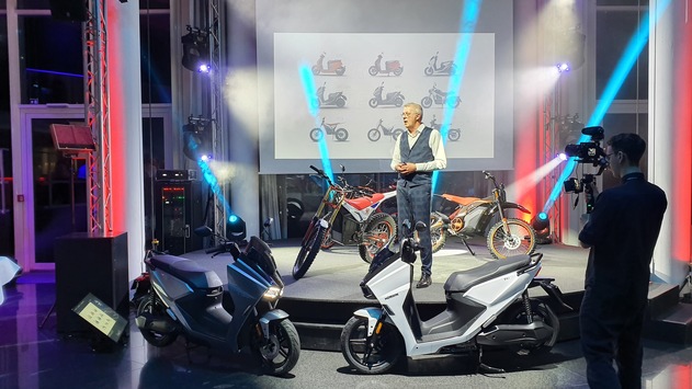 HORWIN stellt erstmals elektrische Fun-Sport-Motorräder HT3 und HT5 sowie eleganten Roller SK1 vor