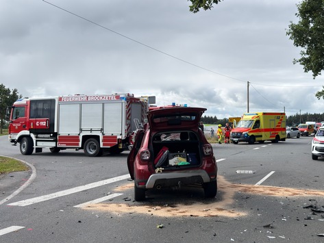FW-AUR: Mehrere Verletzte nach Aufprall auf Landesstraße 34