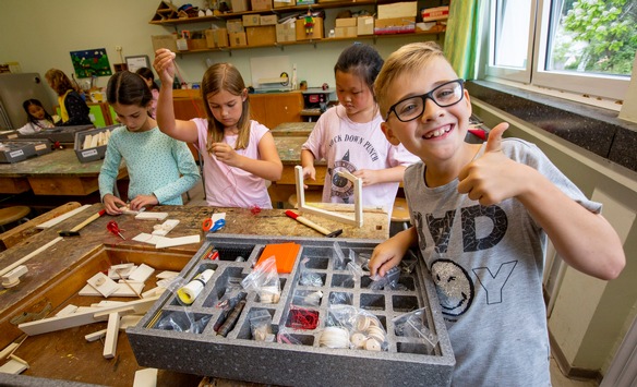 Technikbegeisterung im Unterricht: Erfolgreiche Kooperation der Bürgerstiftung Kreis Ravensburg und der Wissensfabrik führt zu besserer MINT-Bildung an Schulen