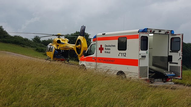 Westpfalz: "Christoph 66" fliegt 1000. Einsatz / Patient nach Traktorunfall mit ADAC Rettungshubschrauber ins Westpfalzklinikum transportiert / ADAC Luftrettung seit September 2019 in Eßweiler