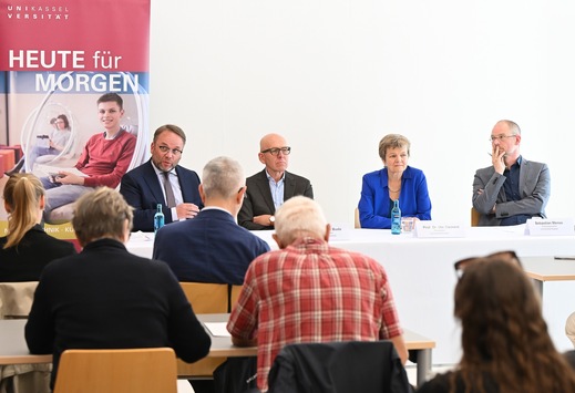 documenta Institut neu aufgestellt: Unabhängig und forschungsstark