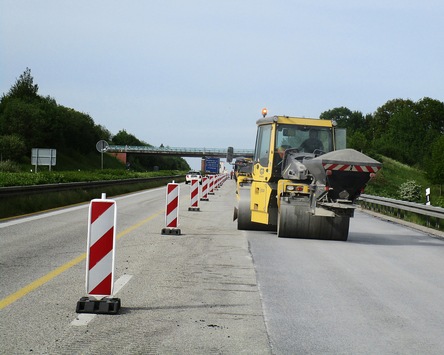 Sicher durch die Baustelle: BG BAU ruft zu mehr Rücksicht im Straßenverkehr auf