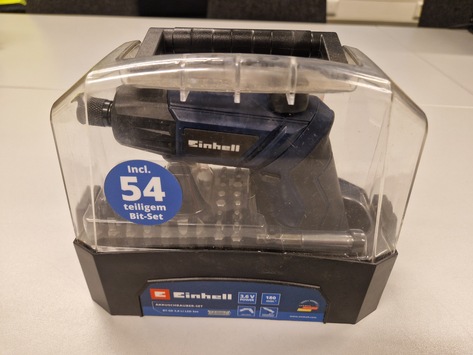 POL-HL: OH-Heiligenhafen / Fahrraddieb in Heiligenhafen gestellt – Polizei sucht Inhaber eines Akkuschrauber-Sets