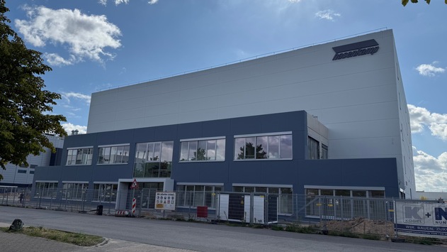 Hasenkamp eröffnet neues Kunstdepot im Rhein-Main-Gebiet / Neubau in Mörfelden-Walldorf bietet 12.000 Quadratmeter Lagerfläche für Kunst und Kulturgut