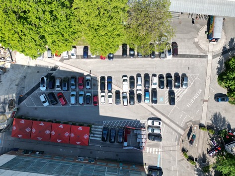 Internationaler Wettbewerb soll Innenhof der Tabakfabrik Linz in grünen Hotspot verwandeln Internationaler Wettbewerb soll Innenhof der Tabakfabrik Linz in grünen Hotspot verwandeln