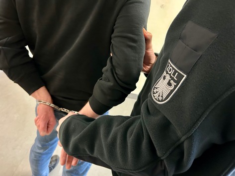 HZA-IZ: Sozialversicherungsschaden von mehr als 1,5 Millionen Euro aufgedeckt / ZOLL durchsucht mehrere Objekte im Bundesgebiet