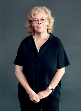 Deutsche Gesellschaft für Photographie vergibt die DGPh Manfred Heiting Medal of Curatorial Excellence in Photography 2025 an die niederländische Kuratorin Mattie Boom und das Rijksmuseum Amsterdam