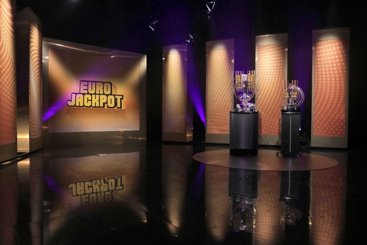 Eurojackpot-Gewinner aus Oberbayern melden sich – Spielgemeinschaft gewinnt knapp 74 Mio. Euro
