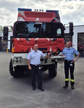 FW Südheide: Werkfeuerwehr Rheinmetall stellt zweites geschütztes Großtanklöschfahrzeug in Dienst
