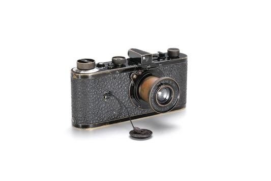 3,5 Millionen Euro für 100 Jahre alte Leica Kamera erzielt